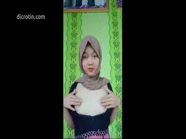 bokep abg hijap colmek pamerin body mulusnya poster