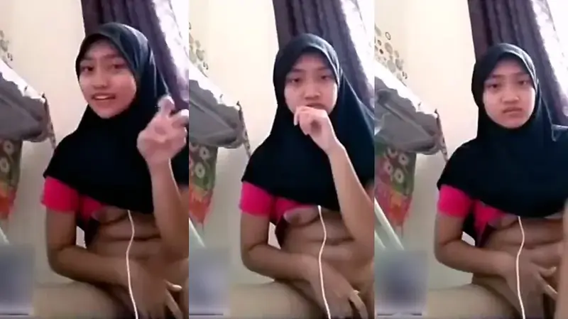 Bokep Jilbab Ukhti Cantik Main Kamera HP di Kamar backdrop