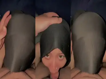 Cewek hijap sepong kontol pacar crot di muka poster