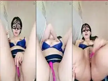 Lendir Nikmat Memek Miss Dara poster